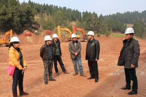 代勇、王裕明春節(jié)前夕到四處慰問(wèn)一線干部職工