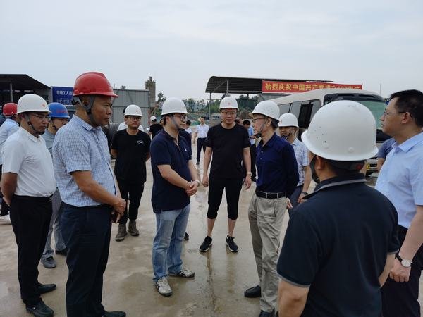 水利廳副廳長李勇藺視察土地灘水庫樞紐工程