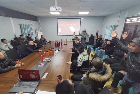 自貢市小井溝水利工程支渠項目部開展“慶元旦、迎新年”活動