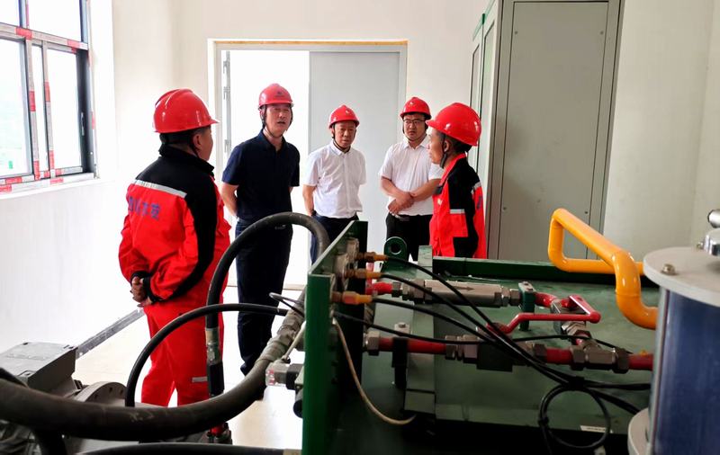 袁斌“四不兩直”檢查向家壩灌區運維情況